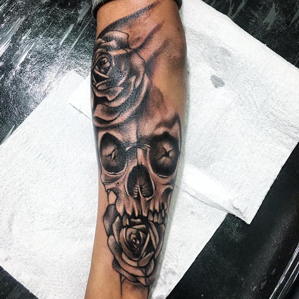 Skull with Roses