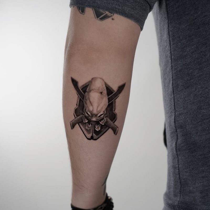 Skull and Swords