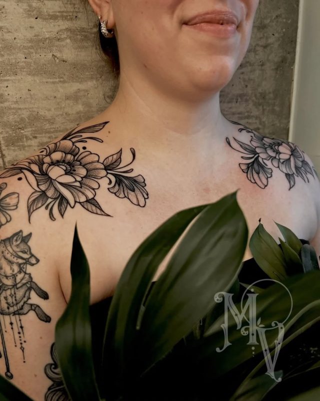 Floral Shoulder Piece