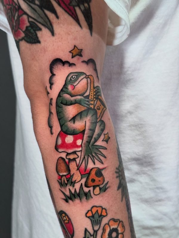 Frog Saxophone