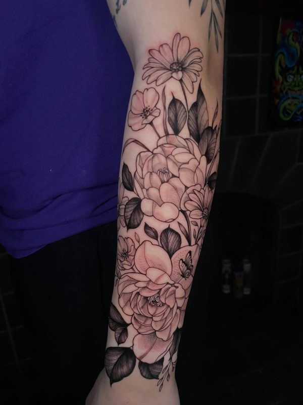 Floral Black Gray