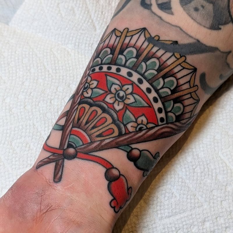 Traditional Fan