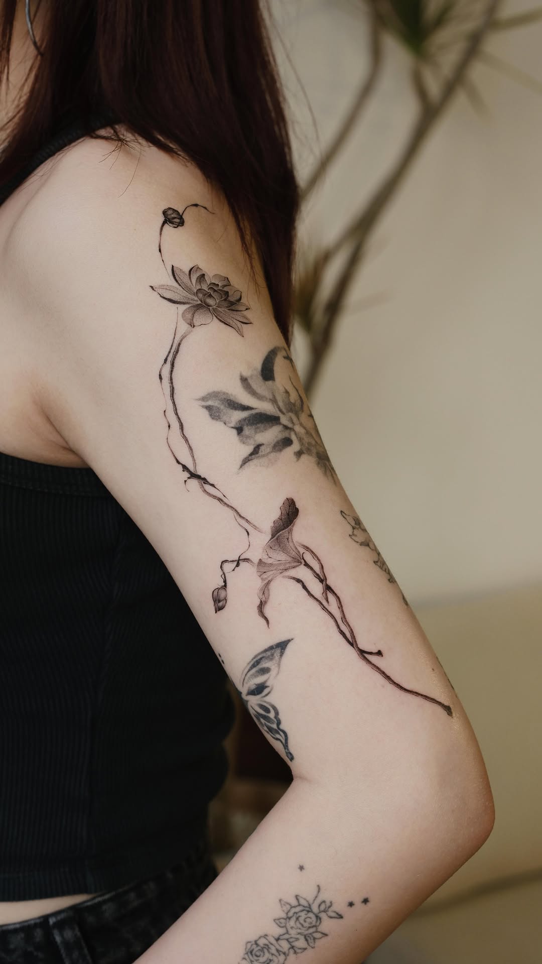 Delicate Floral Vine