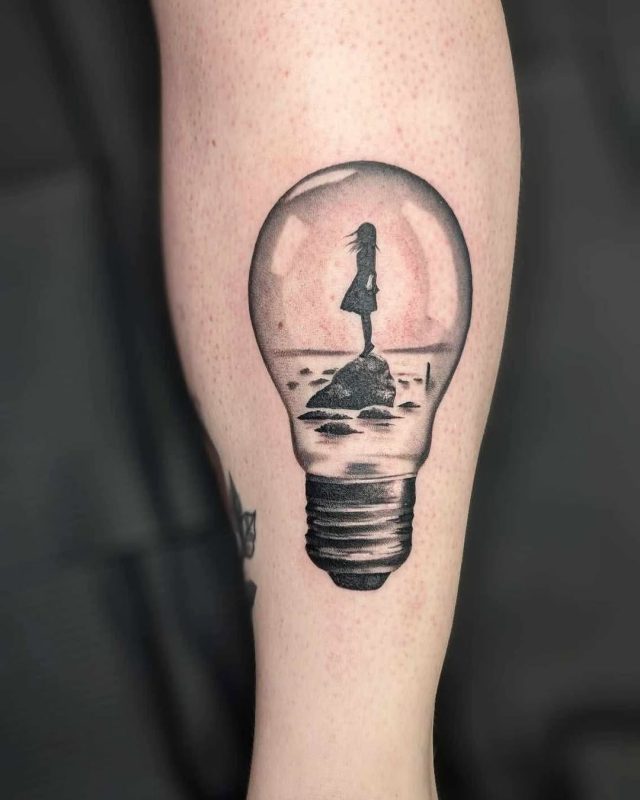 Lightbulb Silhouette