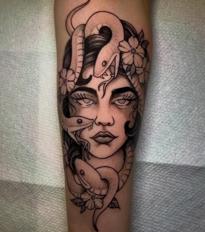 Medusa Face