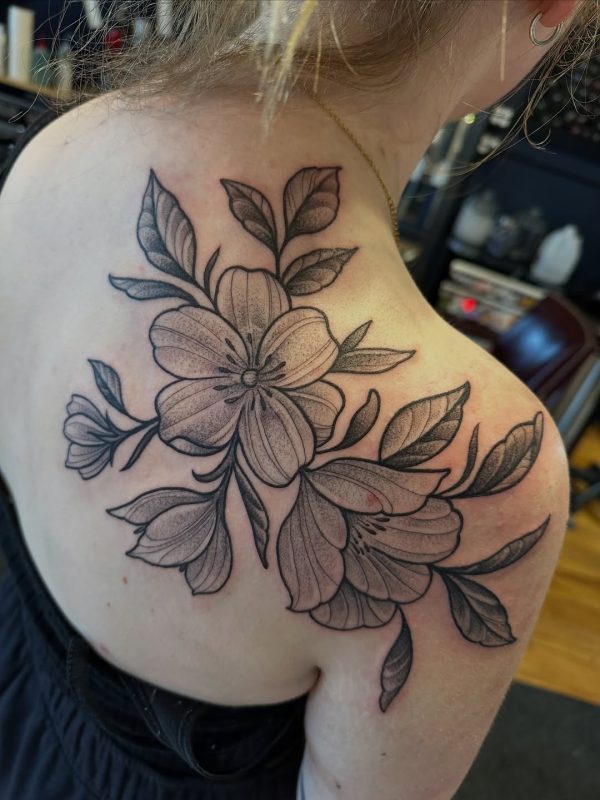 Floral shoulder piece