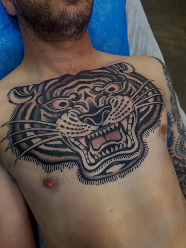 Roaring Tiger