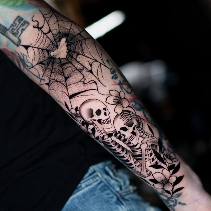 Skeleton Embrace