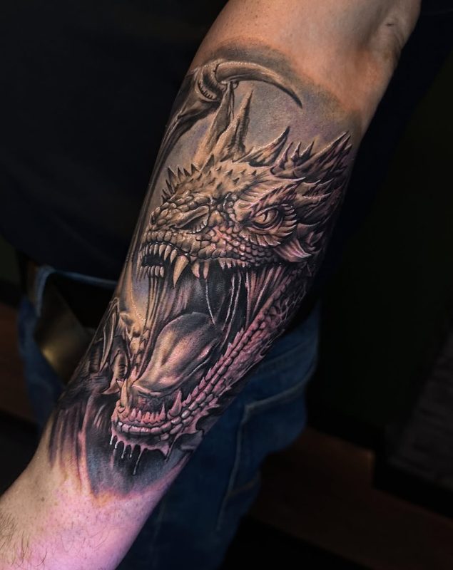 Roaring Dragon