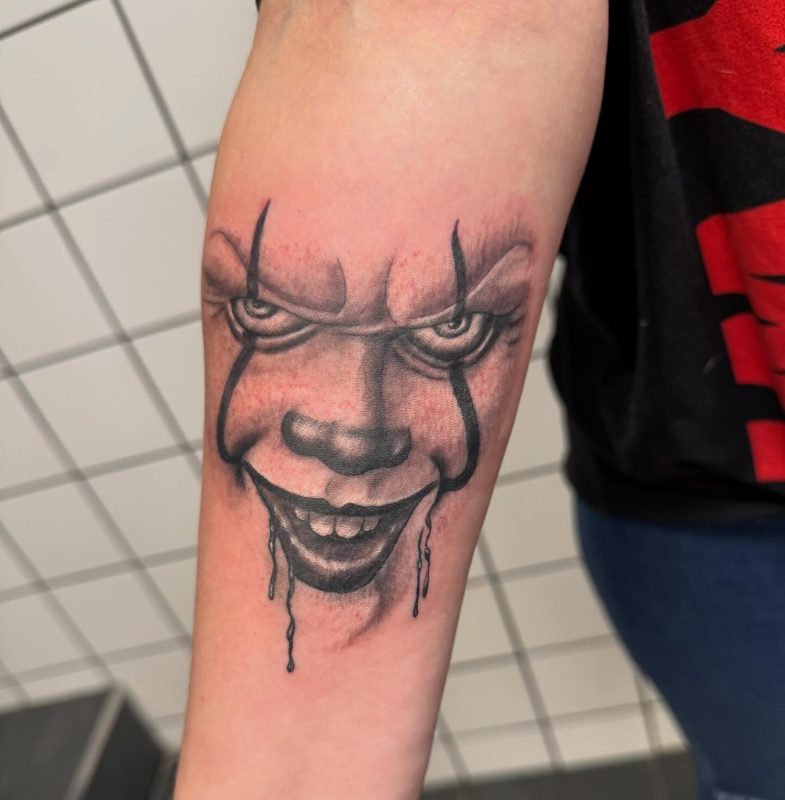 Creepy Clown Face