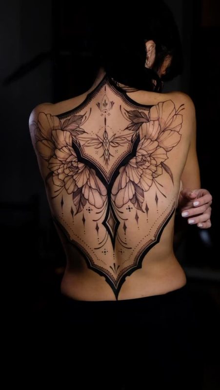Floral Geometric Back