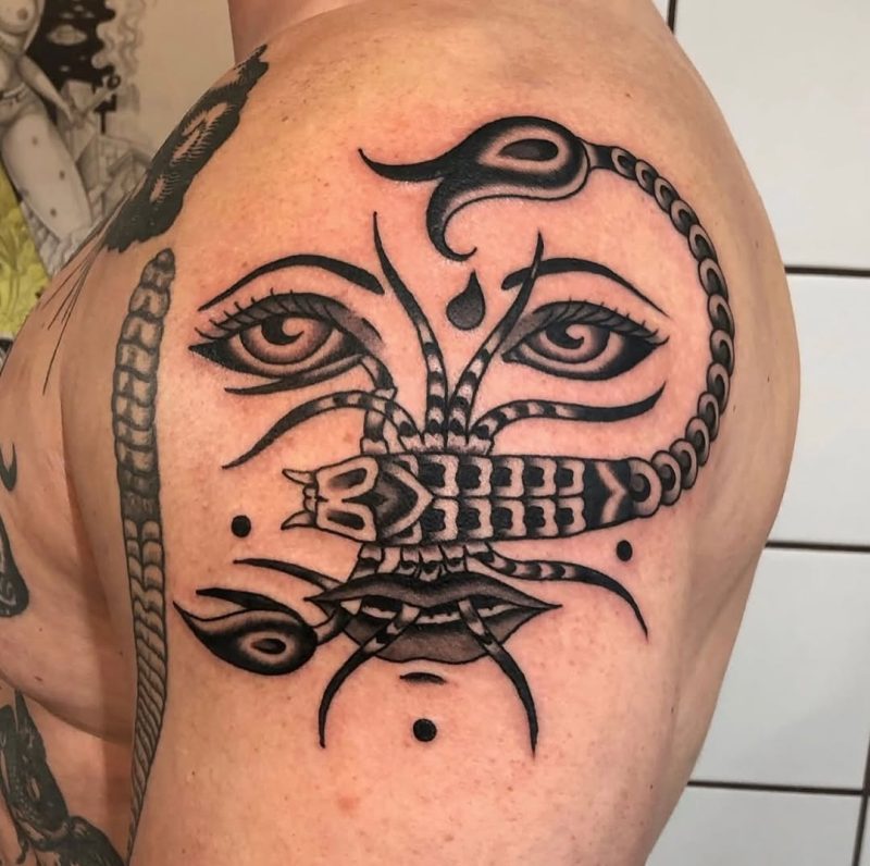 Blackwork Scorpion Face