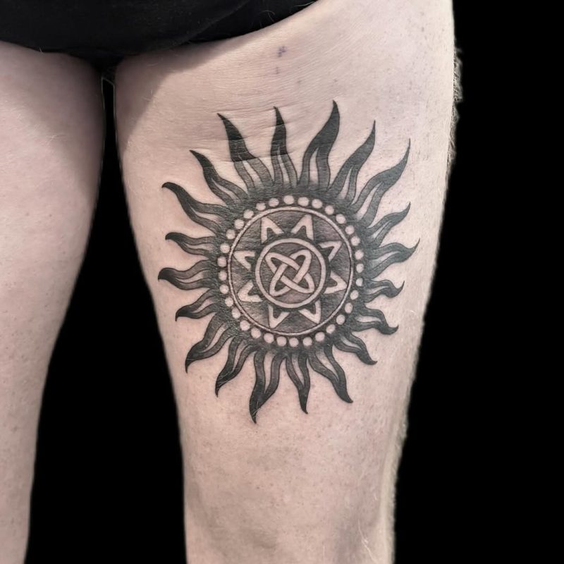 Sun Knot