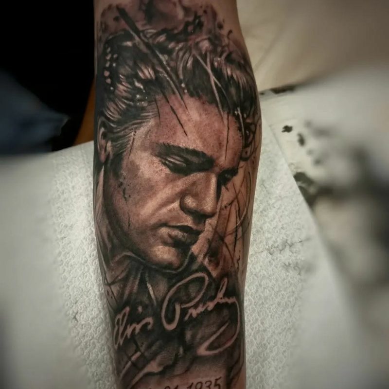 Elvis Portrait