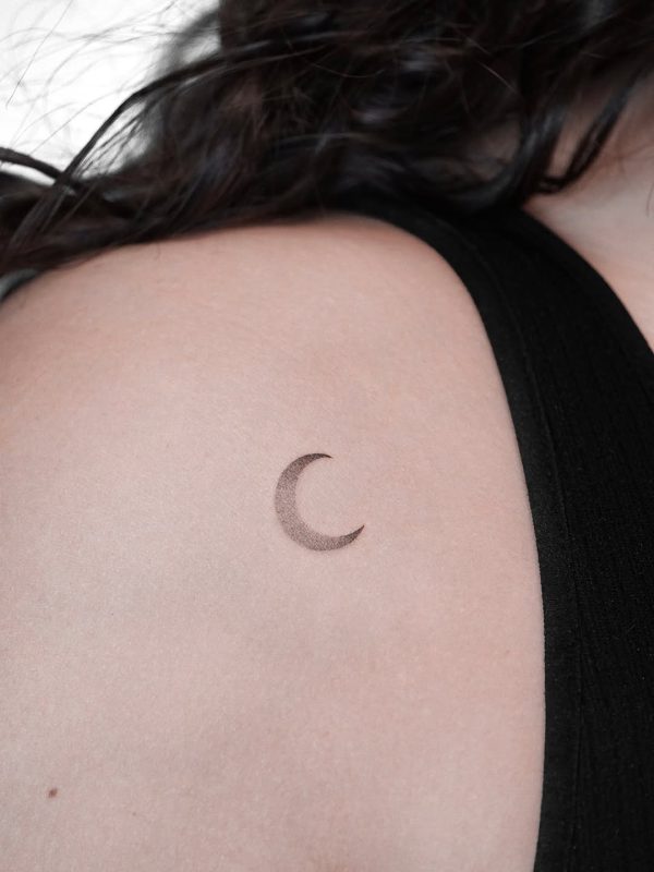 Minimal Crescent Moon