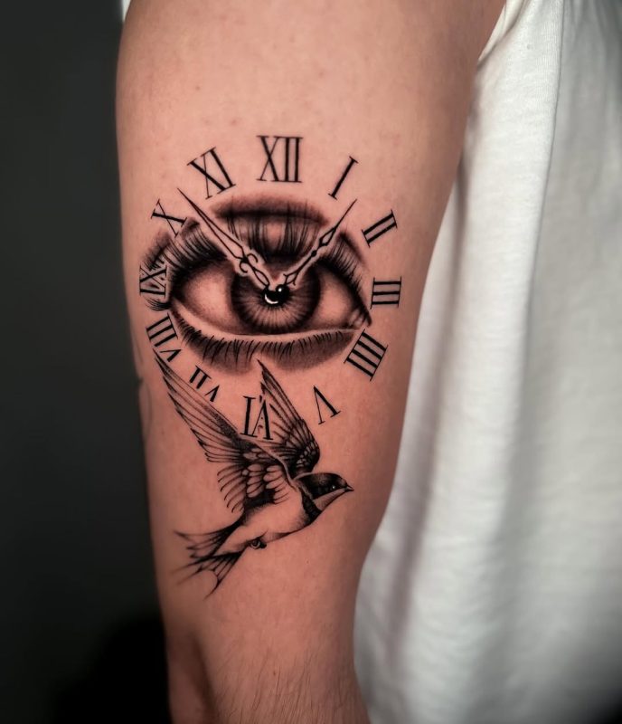 Eye Clock Bird