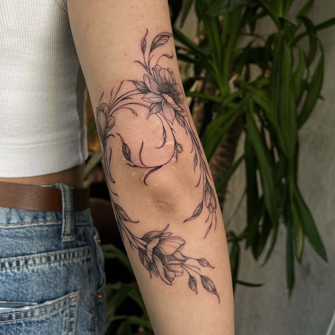 Floral Elbow Frame