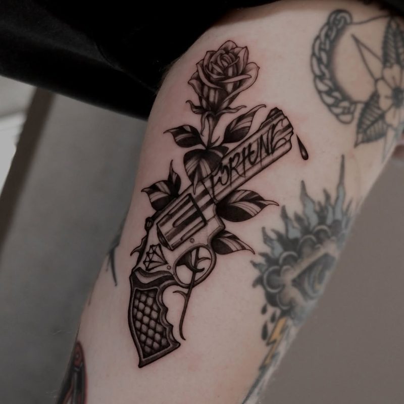 Gun and Rose