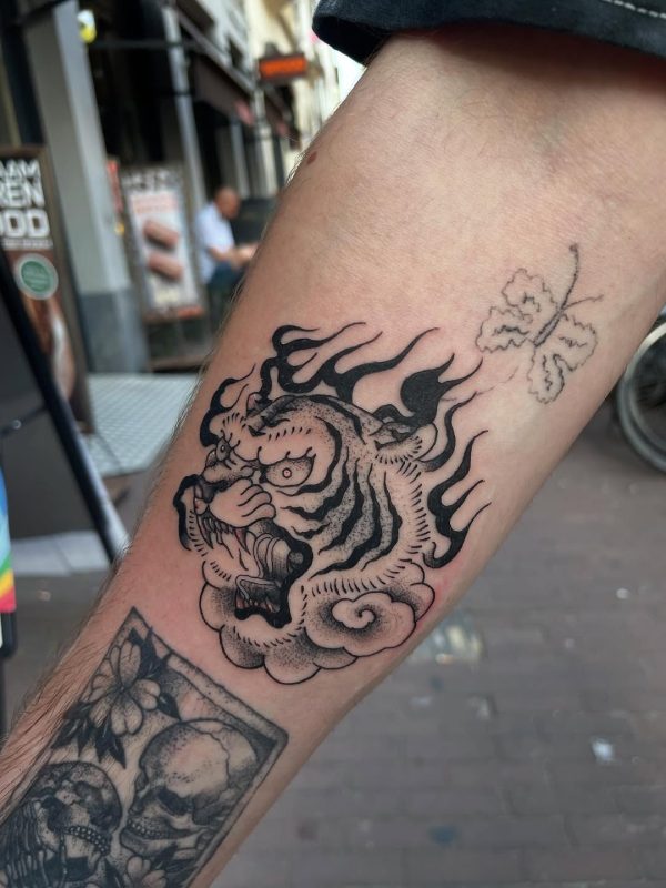 Flaming Tiger Head