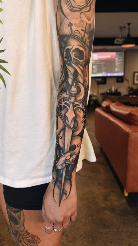 Skull and Dagger