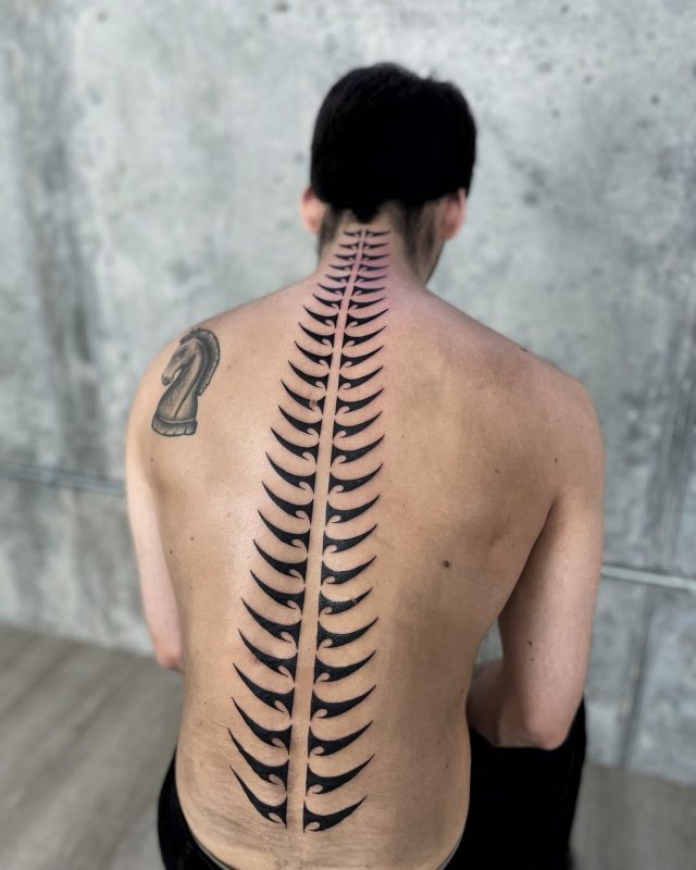 Spine Blackwork