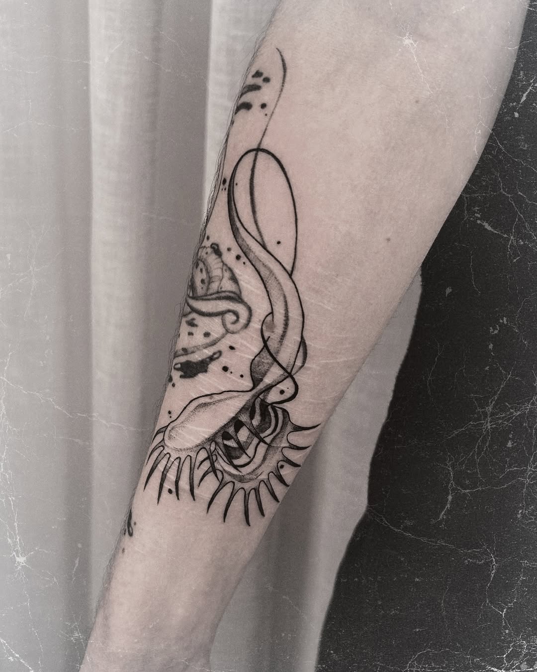 Abstract organic form