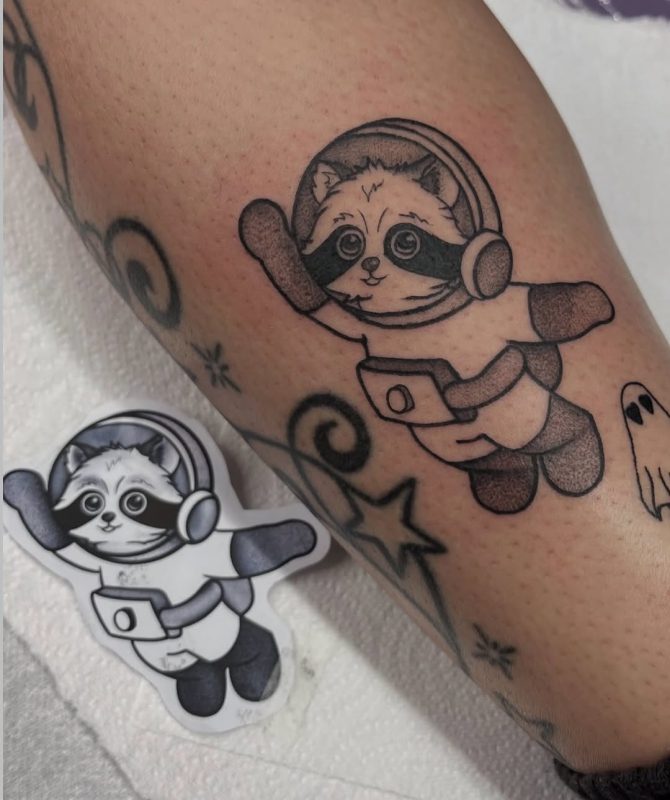 Astronaut Raccoon