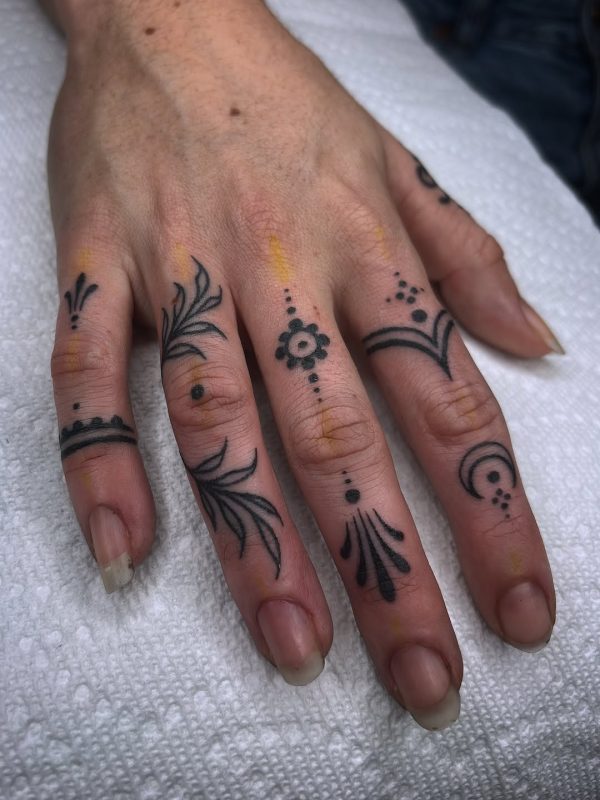 Blackwork Finger Dots
