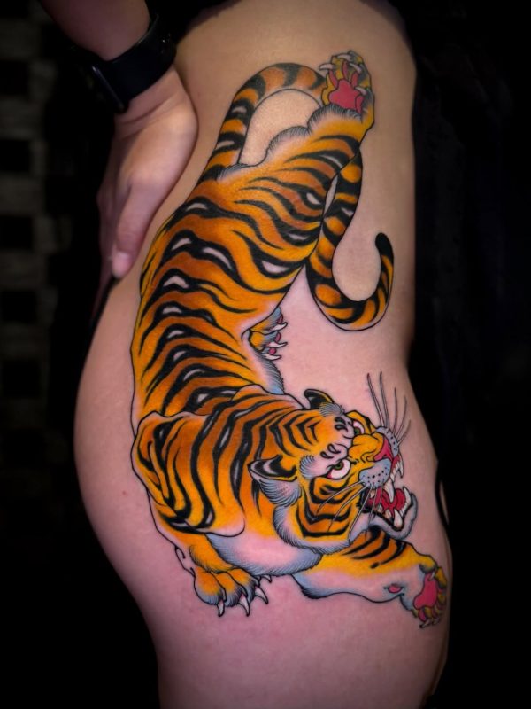 Roaring Tiger