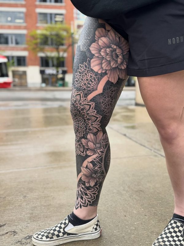Floral Mandala Leg