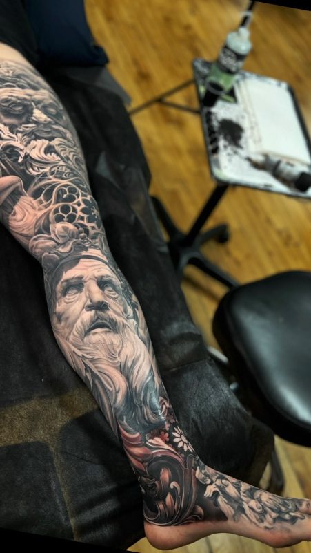 Classical Portrait Sleeve