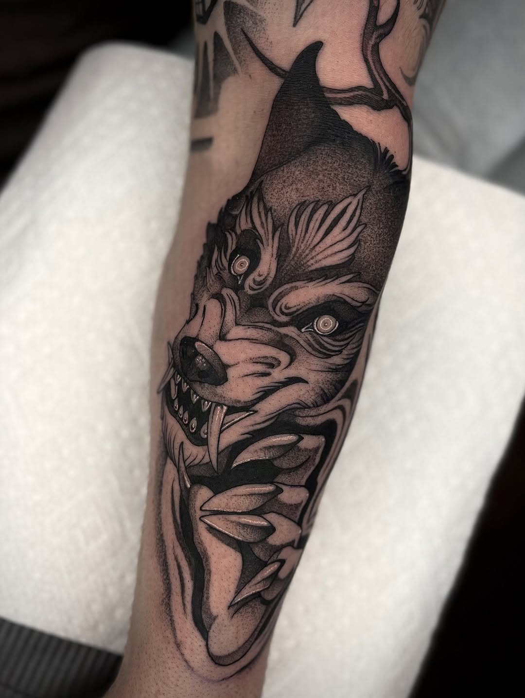 Kaysee Shuster | Tattoo Artist