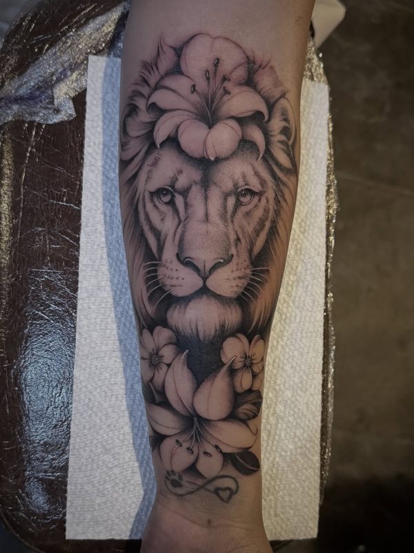 Lion Floral
