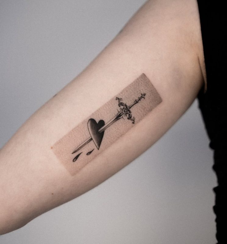 Heart Dagger