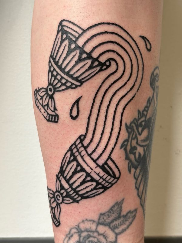 Flowing Cups