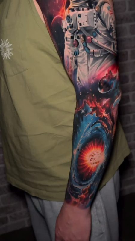 Astronaut Space Sleeve