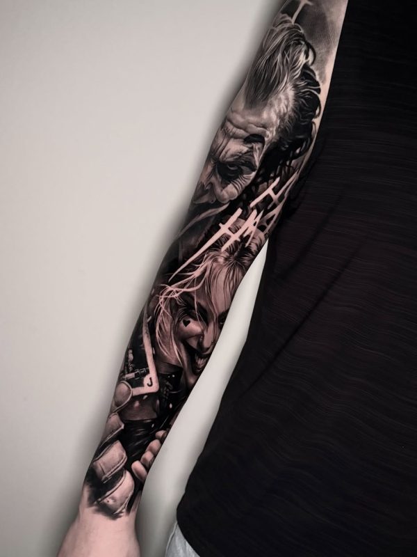 Joker Portrait Sleeve