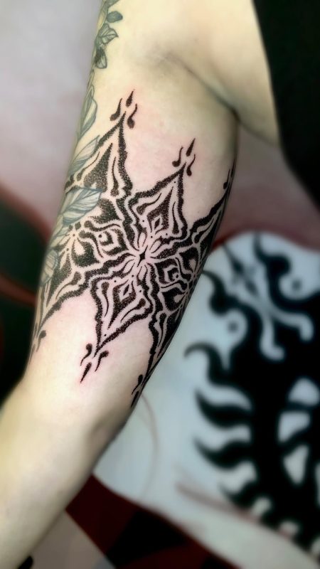 Dotwork Geometric