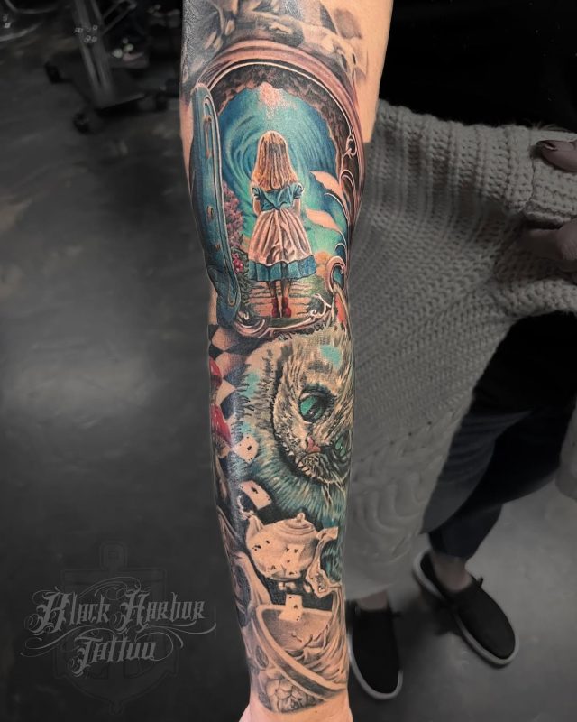 Alice Cat Scene