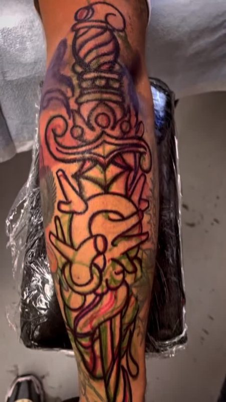 Dagger Outline