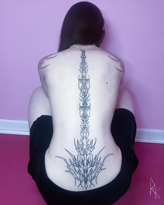 Spine Tribal Design
