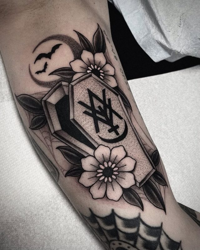 Coffin Floral