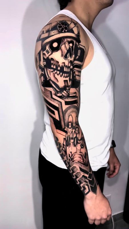 Mechanical Skull Sleeve