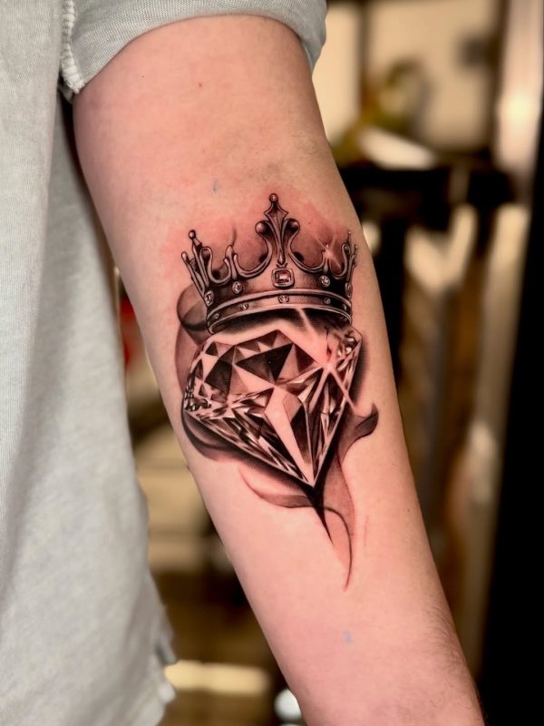 Crowned Diamond