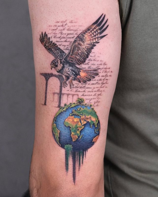 Flying Hawk Globe