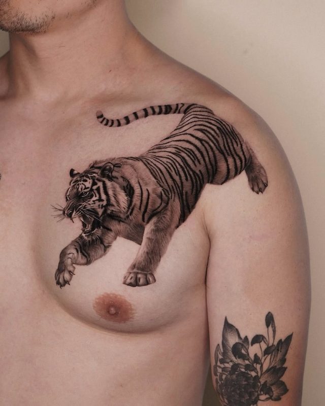 Roaring Tiger