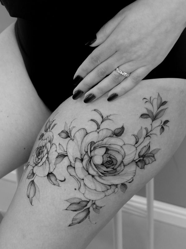 Floral thigh piece