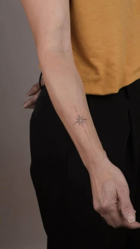 Delicate Star Compass