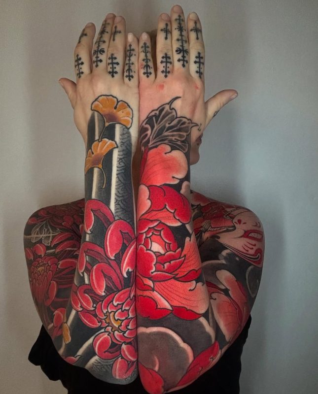 Red Floral Sleeve