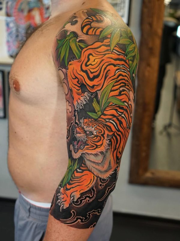 Roaring Tiger